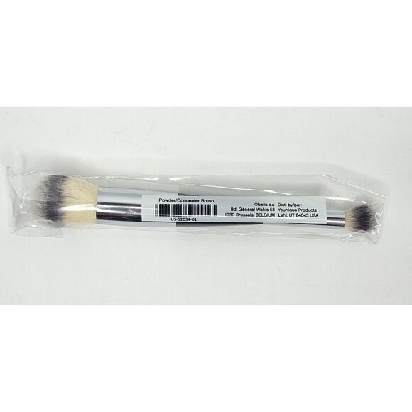 Younique Powder Concealer Brush New Makeup Brush - Picture 2 of 4